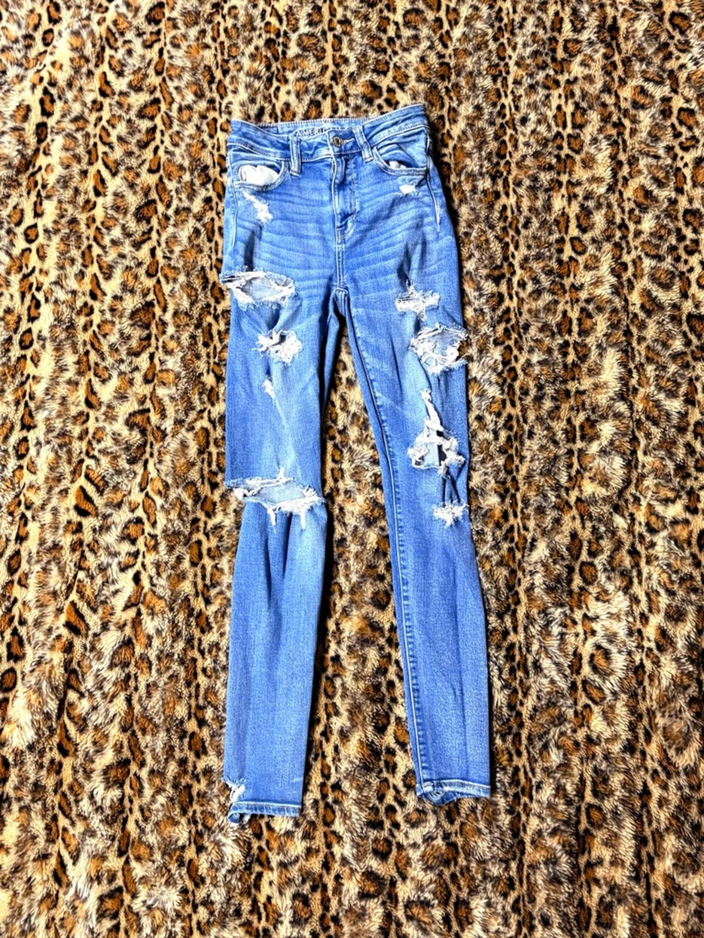 Girls American Eagle Outfitters Light Blue Distressed High-Rise Skinny Jeans